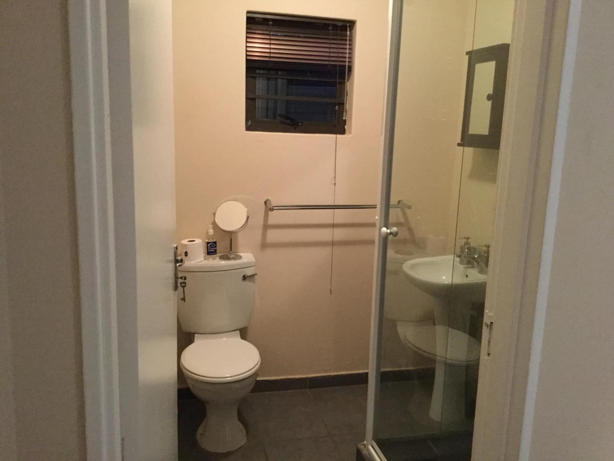 A Little Guesthouse Bloemfontein Szoba fotó